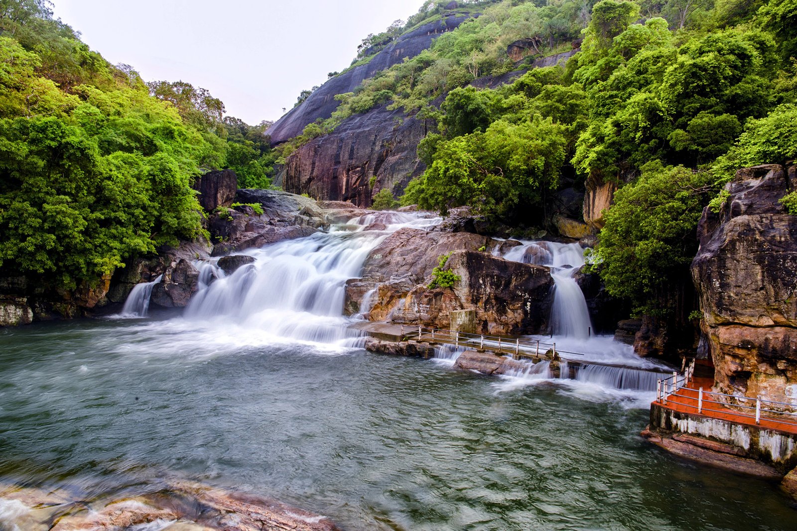 tiruchendur to tirunelveli cab booking