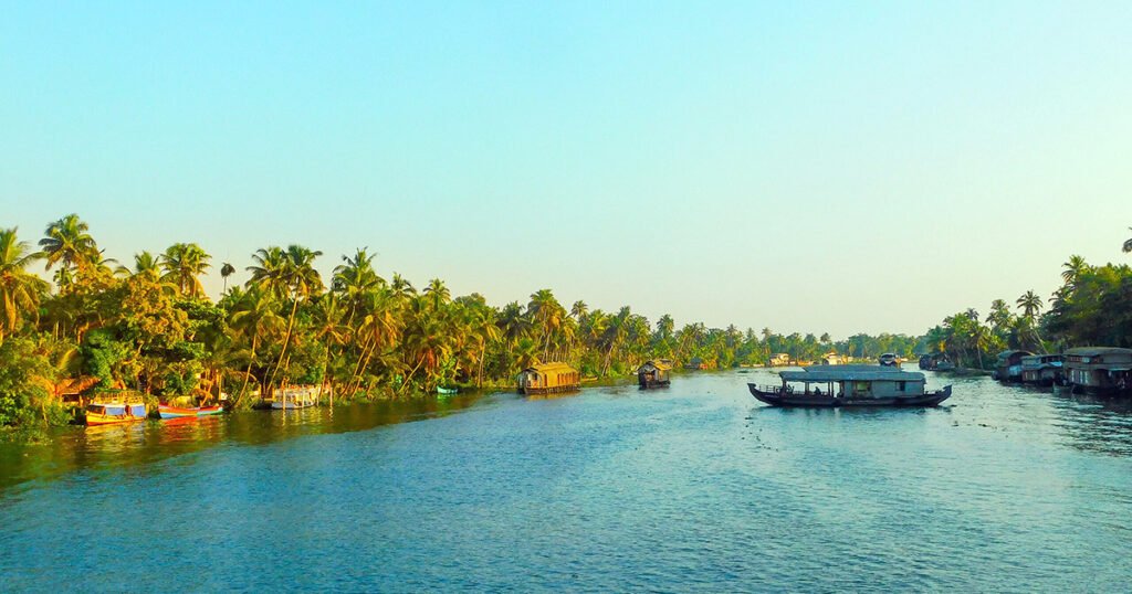 tirunelveli to kumarakom drop taxi