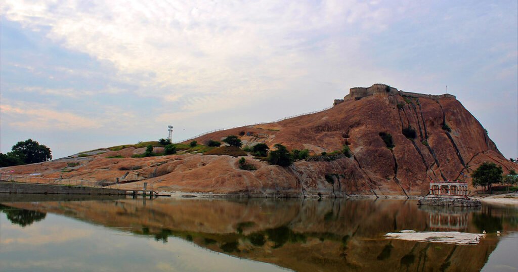 tirunelveli to namakkal drop taxi