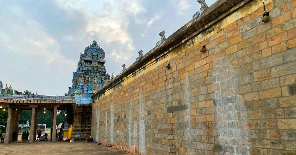 tirunelveli to thiruvaiyaru drop taxi